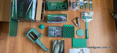 RCBS Supreme Rock Chucker Supreme Kit Plus; RCBS shell holders: #03, #04 and #18 RCBS powder trickler-2 RCBS Pow‚Äö√Ñ√¥r pull kit Opened, but never set up/used.
