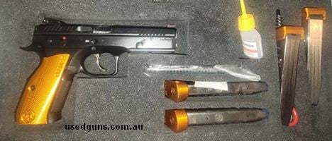 Very good condition comes with 6 mags probably had 500 rds though it Price plus post