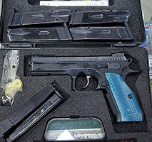 In very good condition, SA /DA, comes with 6 mags in total. Postage charges extra