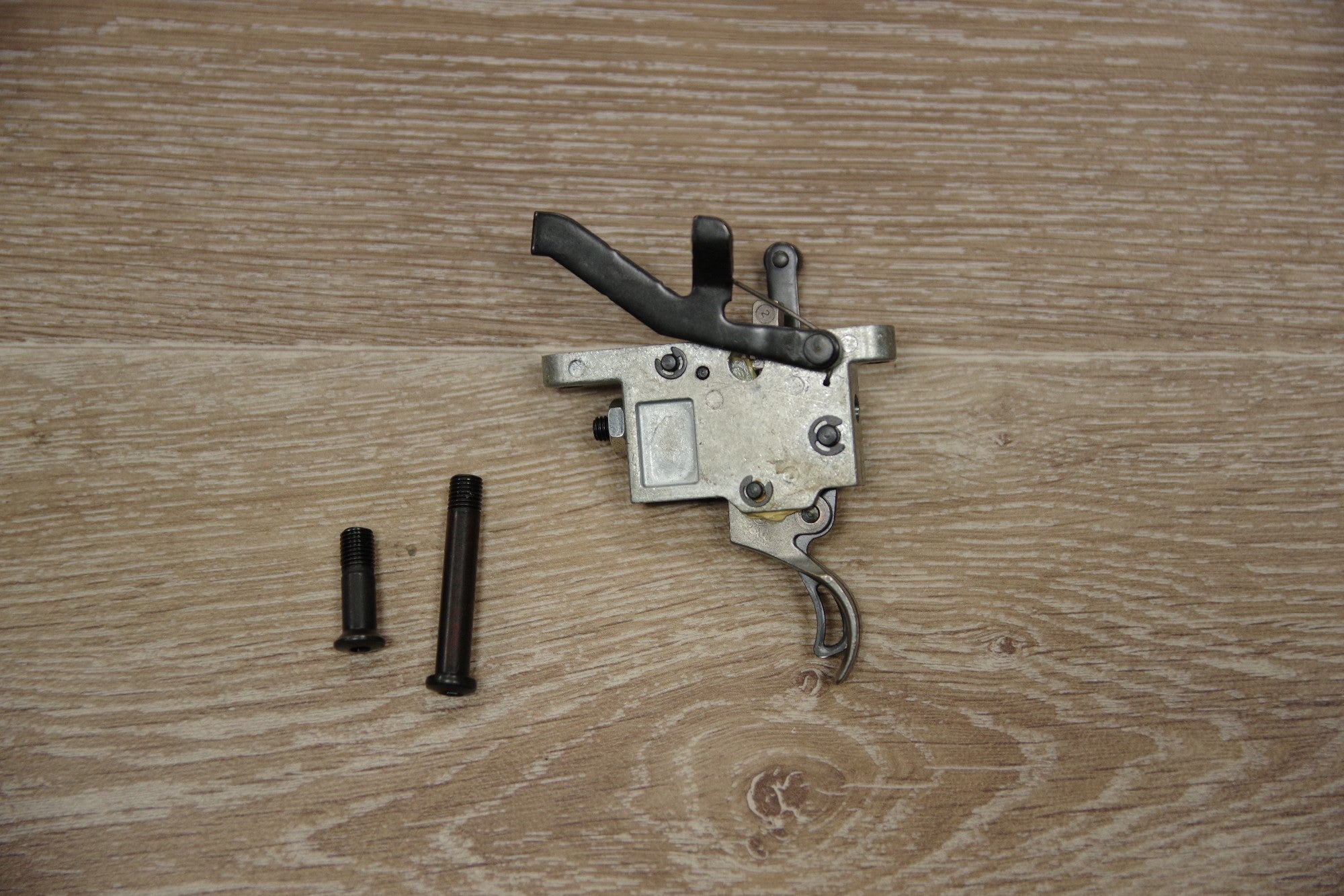 S/H REMINGTON 783 TRIGGER + ACTION SCREWS