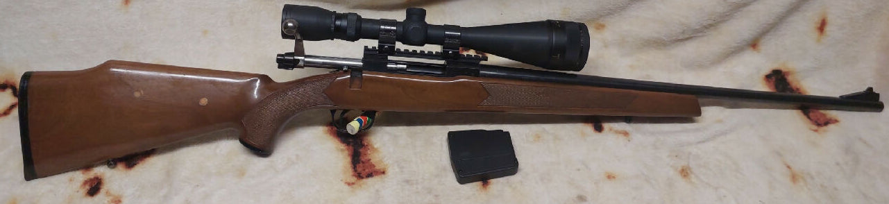 Tikka LSA M55 in 222 Remington. Rifle in good condition with normal wear from usage. Comes with both factory and new 6 shot magazine , Simmons white tail classi