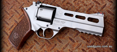 Nice Chiappa Rhino 5 inch barrel, Nickel finish. Would be excellent condition but has a chipped lower grip. Comes with factory hard case. $25 Express Dealer del