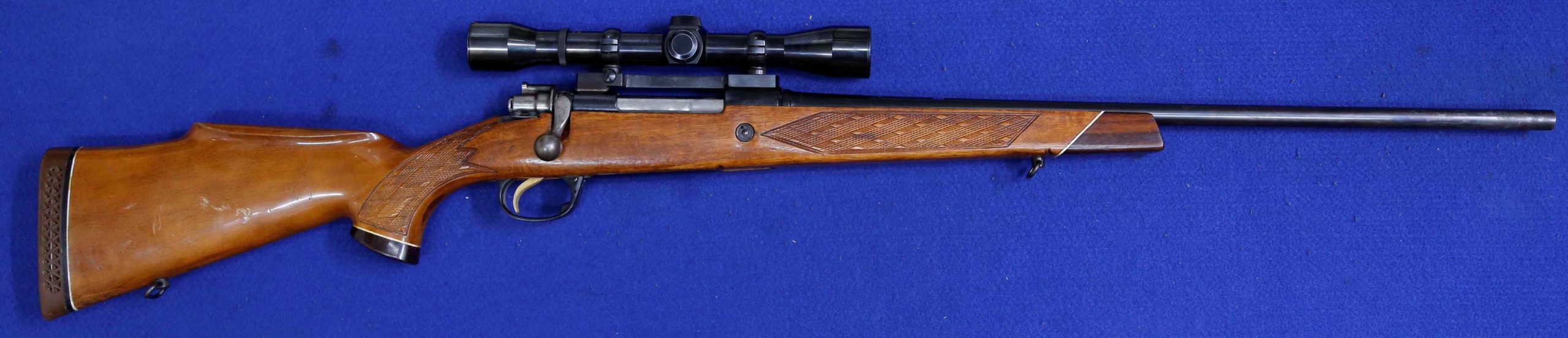 Timber stock lite barrel, hinged floor plate, general wear & tarnish