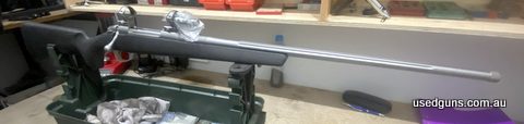 Sako 85 Carbonlight like new in used at rifle range. Comes with Optilock rings and