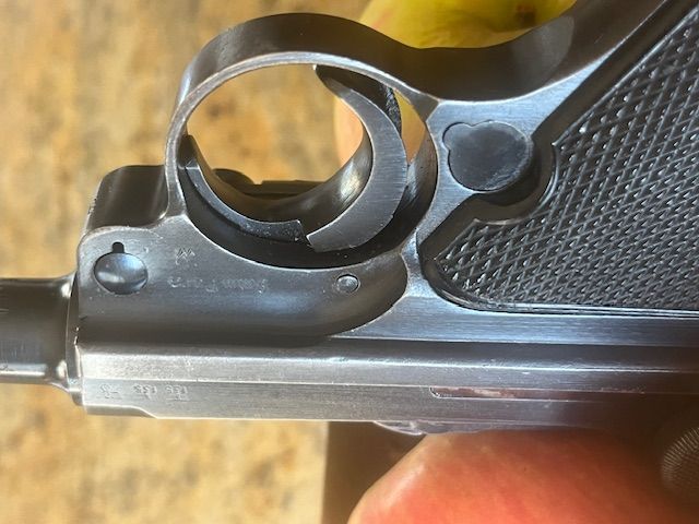 Luger P08 (BYF 42 Black Widow)