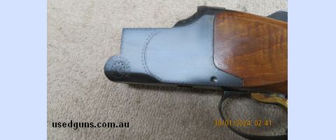 Very good condition Browning A Grade trap gun , chrome bores , 3/4 & full , 16mm wide rib , 14 1/4" lop , normal handling marks on the wood but a really good sh