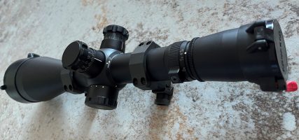 .25MOA - 72 MOA with tactical HD 30mm scope rings to fit std picatinny rails Mildot M1 reticle and absolutely immaculate condition
