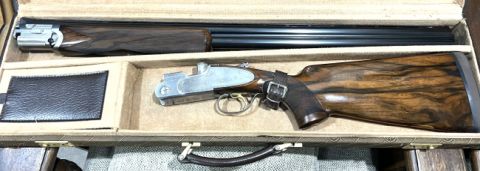 Regrettable sale - one of the best one out there 1540 barrels gold crown lever original case and pad 18.4 top barrel 18.5 bottom just been serviced 1983 model i