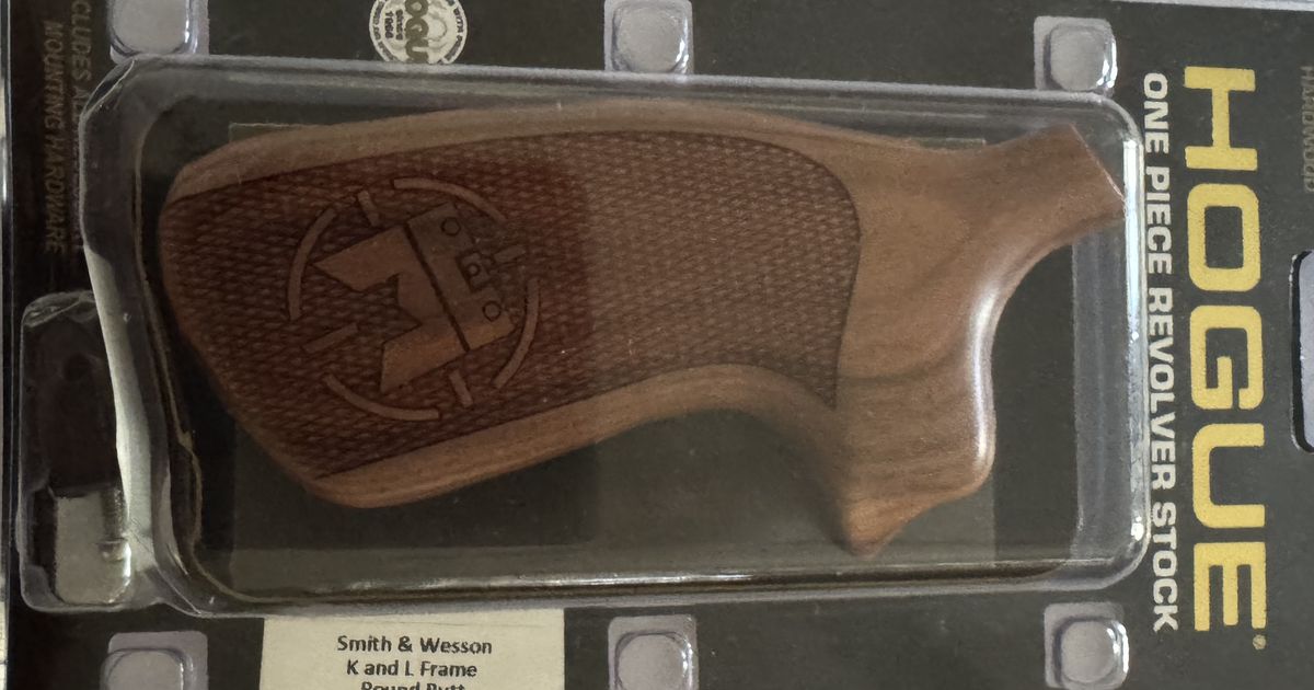 Hogue One Piece Revolver Stock