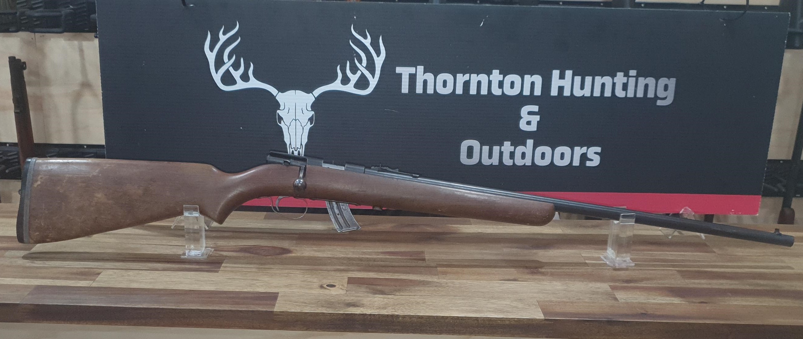 Lithgow Slazenger .22LR Bolt action rifle w/ 10rnd Mag.