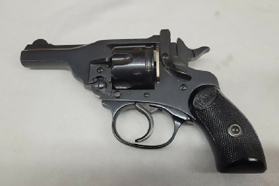 Webley Mk4, .32 Caliber in very good condition and it comes in the original box. Appears to be unfired. 3 inch barrel so one for the collectors. Lots of photos.
