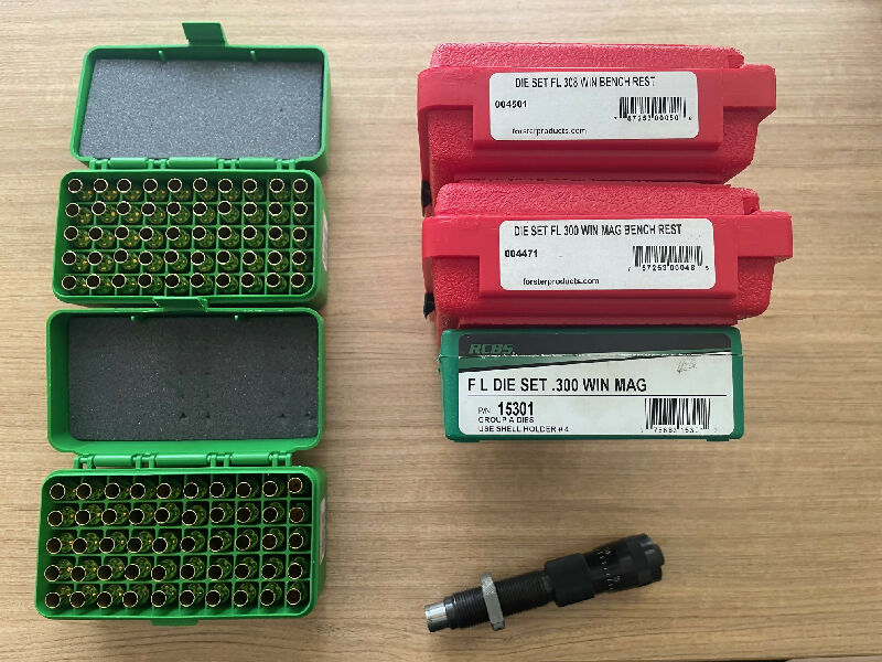 VARIOUS RELOADING DIES/BRASS