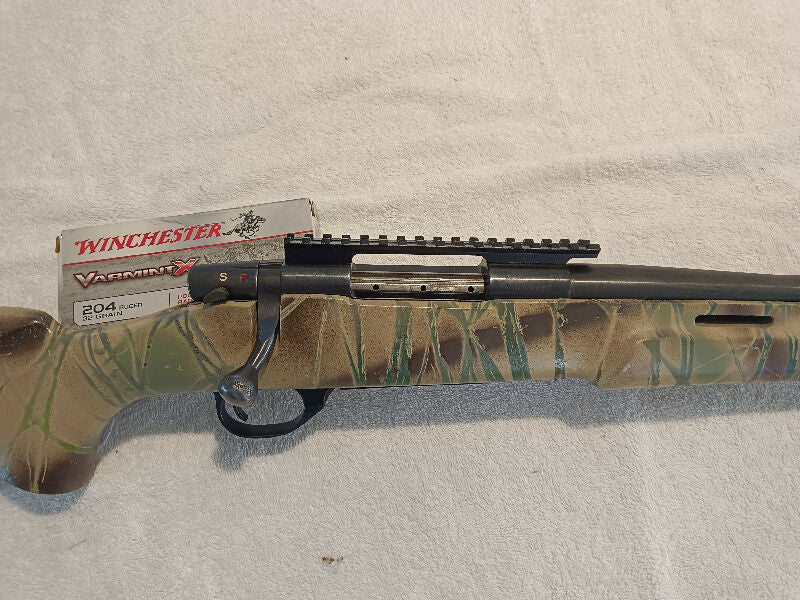 Weatherby 204 varmint master heavy barrel, very accurate