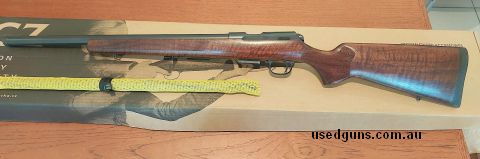 VZ 457 Varmint 17 HMR 20 inch threaded barrel in excellent condition with nicely figured stock. Includes 22 LR20 inch varmint barrel, non threaded. Both barrels