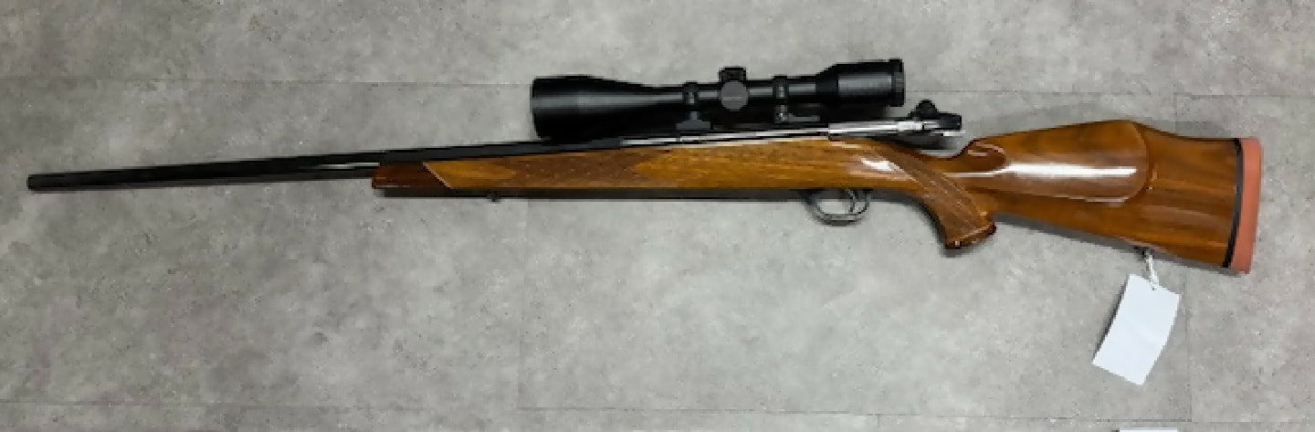 weathery mark 5 , varmint master rifle , deeased estate.very well looked after, no more photos available , we have videos available only to show its condition. 