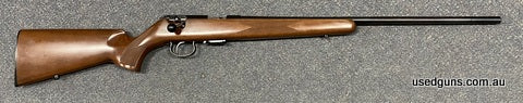 Excellent condition Anschutz 1512 in 17 HMR. Great rimfire round in a great action. Barrel is 22 inches long and in excellent condition. Has a detachable magazi