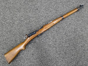 SWISS
SCHMIDT RUBIN
1911 CARBINE
7.5X55, 6 SHOT
STRAIGHT PULL ACTION
MATCHING NUMBERS
SWISS MILITARY MARKINGS
MANUFACTURED 1929
ORIGINAL LEATHER SLING
#176659 

EXC+ $1290