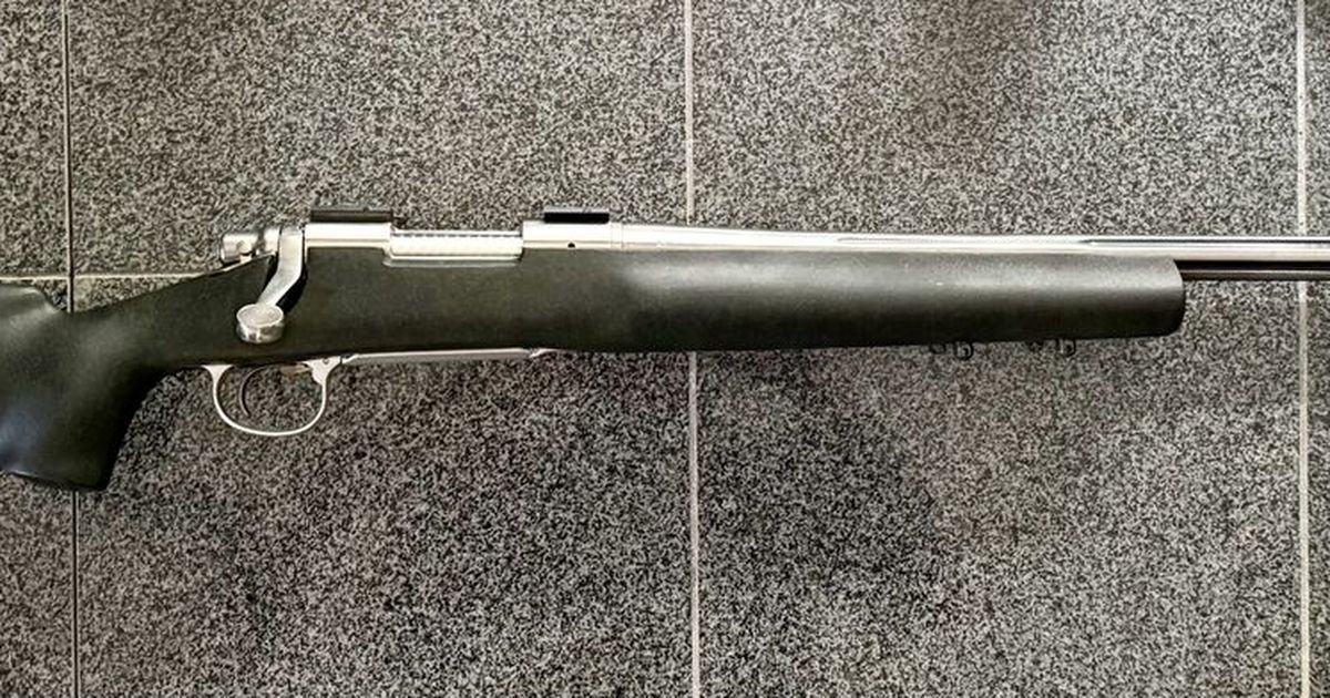 REMINGTON 700 / .223 FLUTED / SS / SYNTHETIC + GEAR