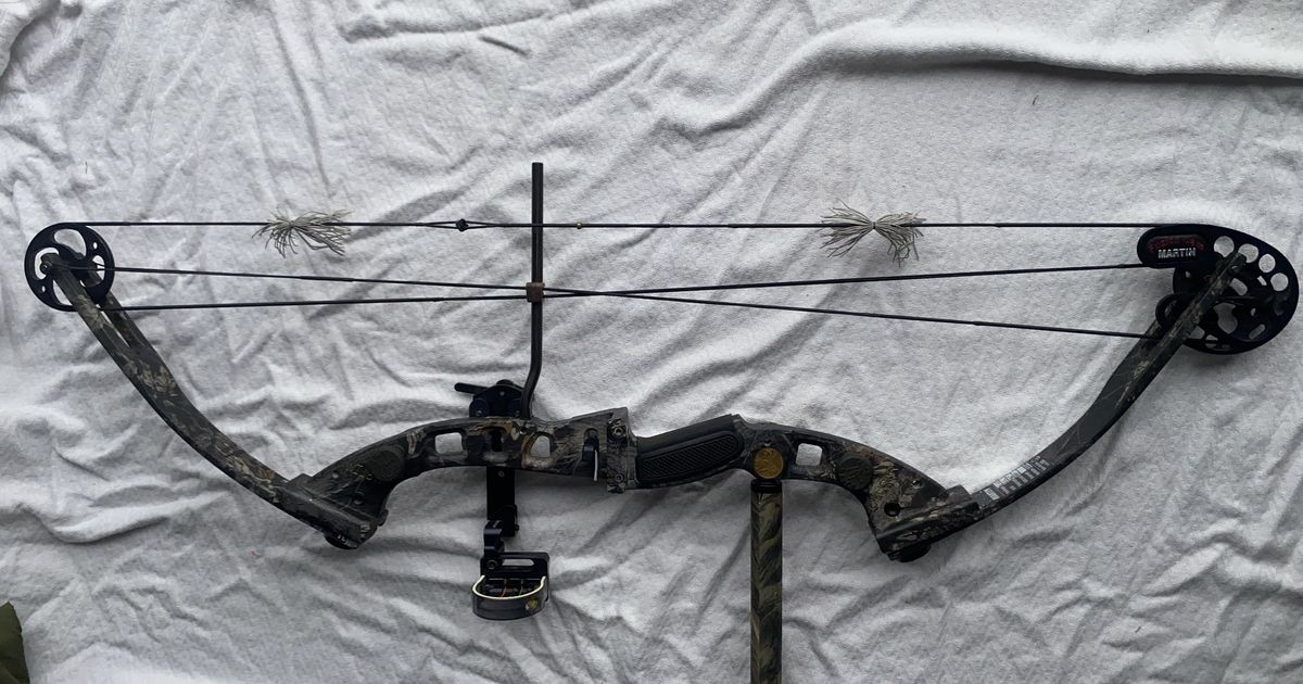 Martin Magnum bow