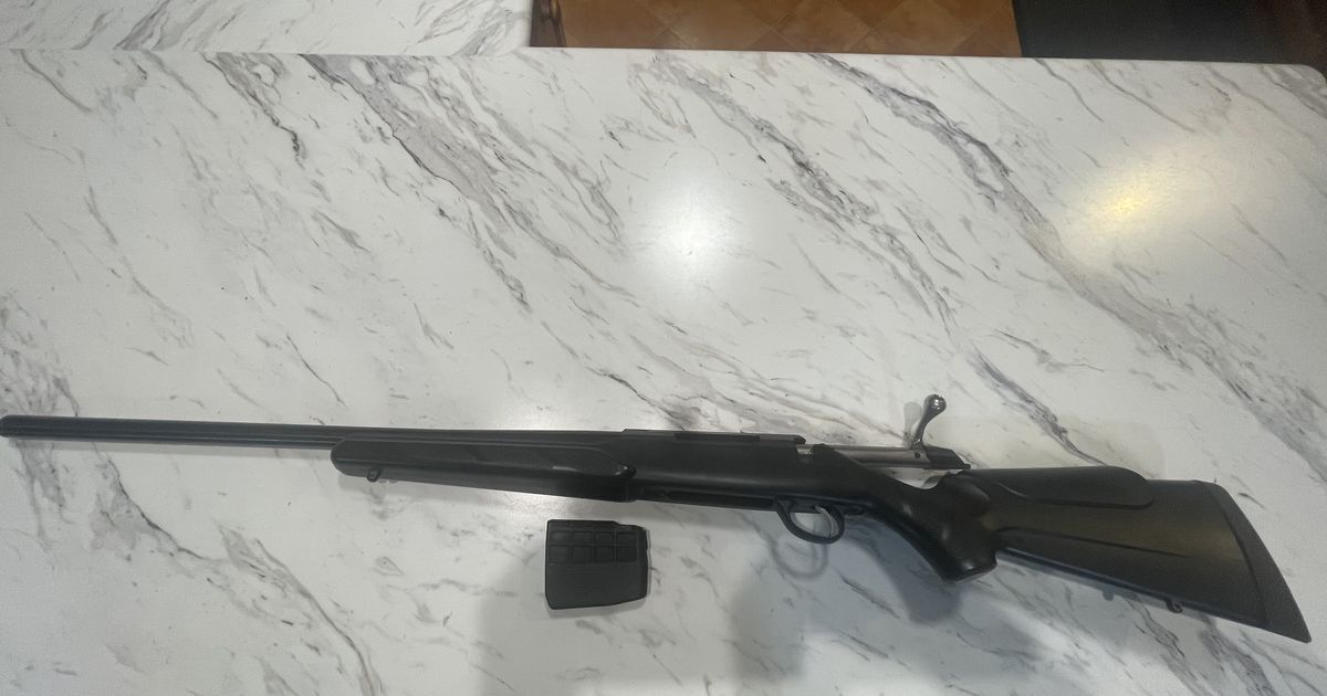 Tikka T3 7mm Rem Mag - Varmint left hand