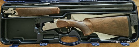 Excellent condition has only been used for a couple of shoots, lost interest, suit new buyers