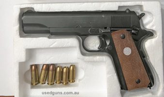 Old Japanese Replica 1911. Condition is excellent. With box and original cartridges (x3) plus : x dummy rounds. Rare to find with box and rounds. I have quite a