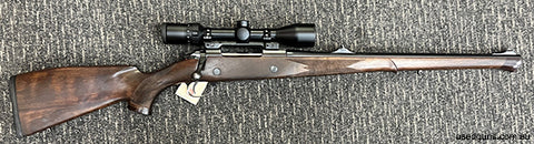 sako 85 bavarian carbine chambered in 9.3x62 has a meopta meapro 3-9x42 scope fitted in very good condition