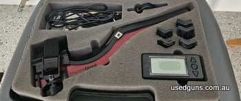 This cased unit is in very good condition. Battery included.