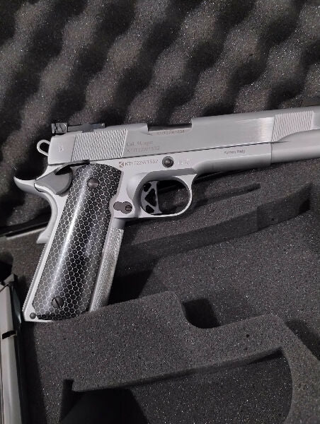 Have a Chiappa Empire 1911,in 9mm for sale..is in excellent condition and has had approx 300 rounds through it... comes with 2 eight round magazines,a cleaning 