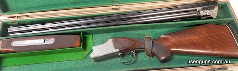 Winchester Pidgeon Grade XTR 12G shotgun. 30 inch barrels, Excellent bores, tight action and case included. More pictures available on request. Shipping and tra