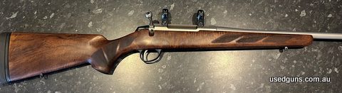 Tikka T3 hunter 270W, gun is in excellent condition and come with Sako Optilock ring mounts. Has limbsaver recoil pad and a nice piece of timber.