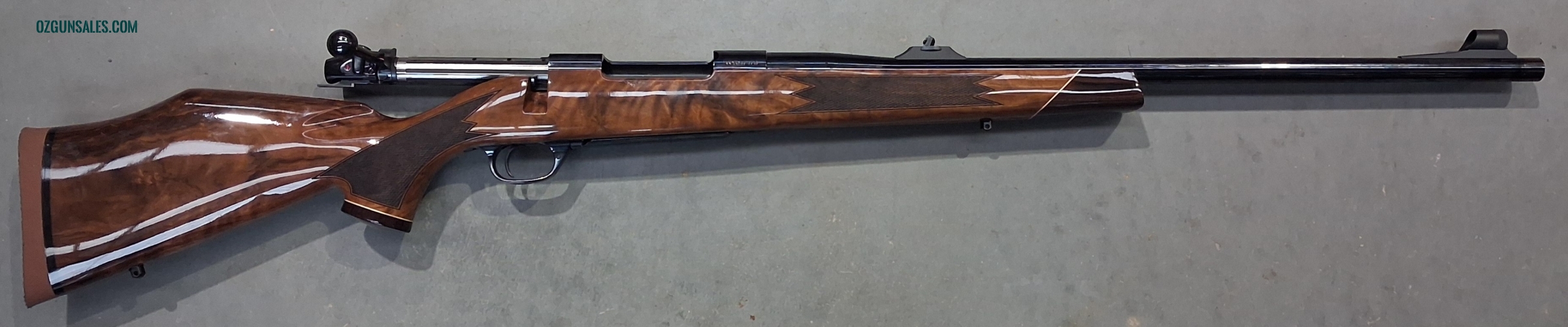 Weatherby MKV Custom Deluxe - New