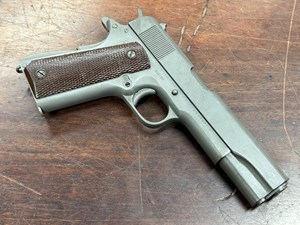 REMINGTON RAND INC
1911A1
45ACP
7 SHOT
5 INCH BARREL
EXCELLENT BORE
CLEARLY MARKED
UNITED STATES PROPERTY
M1911 A1 U.S. ARMY
MANUFACTURED 1943
PRE 46 COLLECTABLE HANDGUN 
#936050

VGC+ $3190