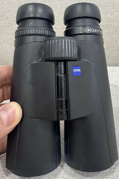 Zeiss Conquest HD 10x42 Binoculars. Made in Germany, excellent condition, optically perfect and no marks on lenses. Only selling due to upgrade to range finding