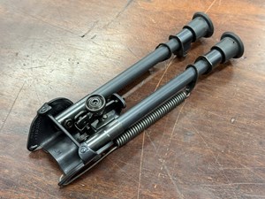 HARRIS
L
FIXED BIPOD
9-13 INCH
NOTCHED LEGS
MADE IN USA
ONE ONLY

EXC+ $89