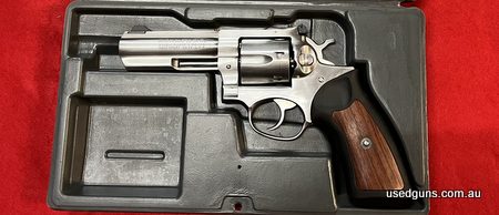 Ruger GP100 357 mag with 104mm barrel in good condition. For enquiries please call the store on 0746328258.
