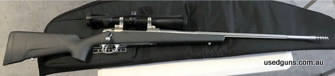 Sako 85 Carbonlight in 7mm Rem Mag. Stainless fluted barrel, carbon fibre stock. Comes with factory muzzle brake and thread protector if brake not required. Und