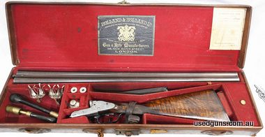 Holland and Holland Royal Grade ejector, comes with original case (broken handle), Holland & Holland authenticity letter included and case implements as per pho