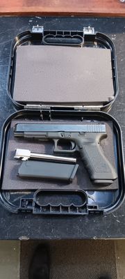 USED GLOCK 34 GEN 3 9MM 10RND B/R 136MM CASED W/ 2MAGS & SPARE LONE WOLF AFTER MARKET BARREL SN: FUA716