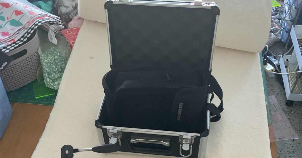 Spotting Scope Kit and Binocular Essentials