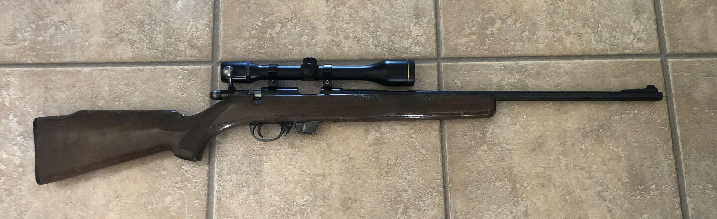 Stirling model 1500 .22 magnum 5 shot magazine, fitted with a Nikko Stirling 4x40 scope as well as open sights and all in working condition . Ideal for chasing 