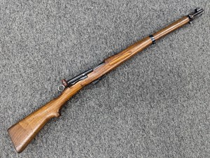 SWISS
SCHMIDT RUBIN
1911 CARBINE
7.5X55, 6 SHOT
STRAIGHT PULL ACTION
MATCHING NUMBERS
SWISS MILITARY MARKINGS
MANUFACTURED 1927
ORIGINAL LEATHER SLING
#155953

EXC+ $1290