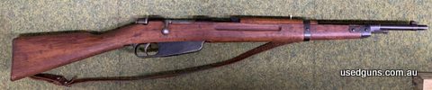 Dated 1943, this World War 2 vintage rifle is ideal for the collector.The bore is very good as is the woodwork and the metalwork retains almost all of the origi