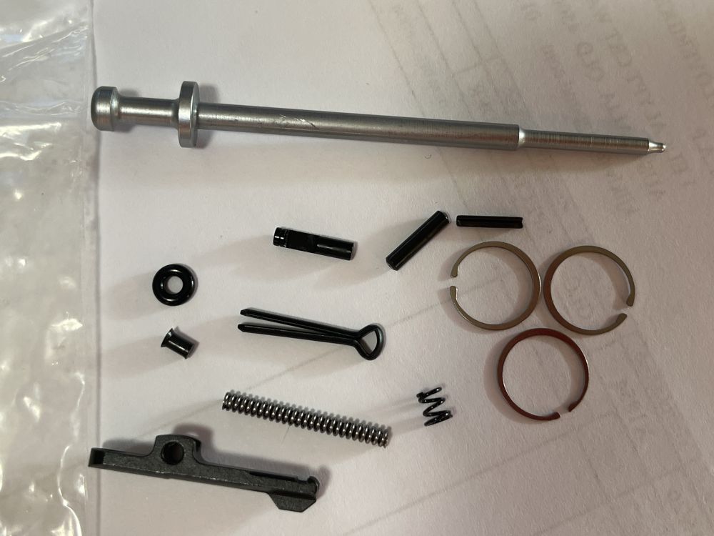 AR   Luth AR  Bolt  Component  Kit