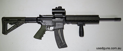 Excellent condition, Tasco Red Dot, Vertical Foregrip, 1 x 10 Round Mag, Price excludes shipping.