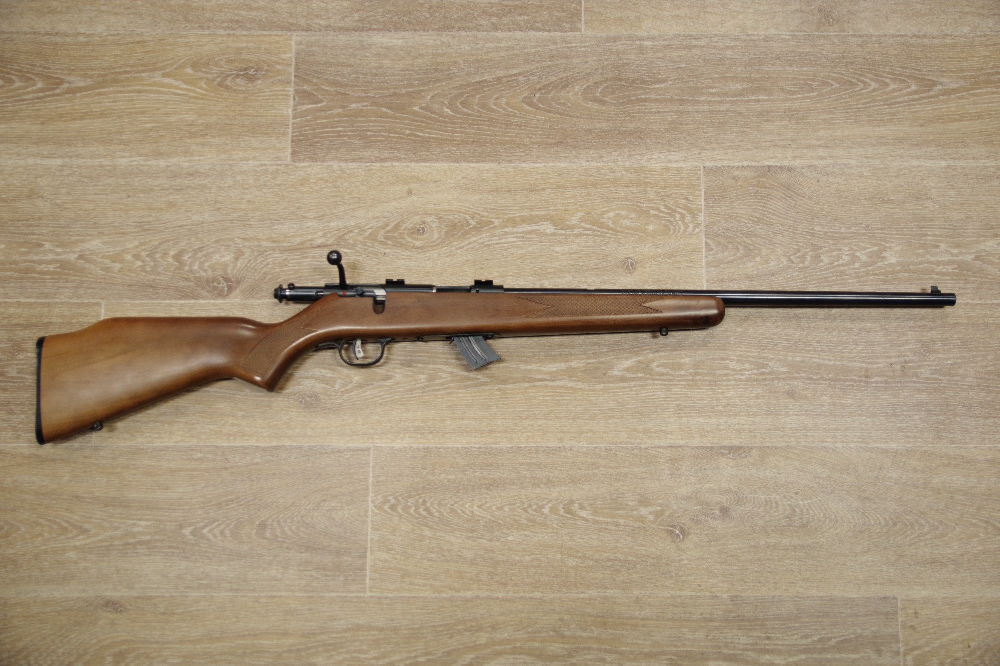 S/H SAVAGE MKII G BOLT ACTION RIFLE .22LR (FZ376)