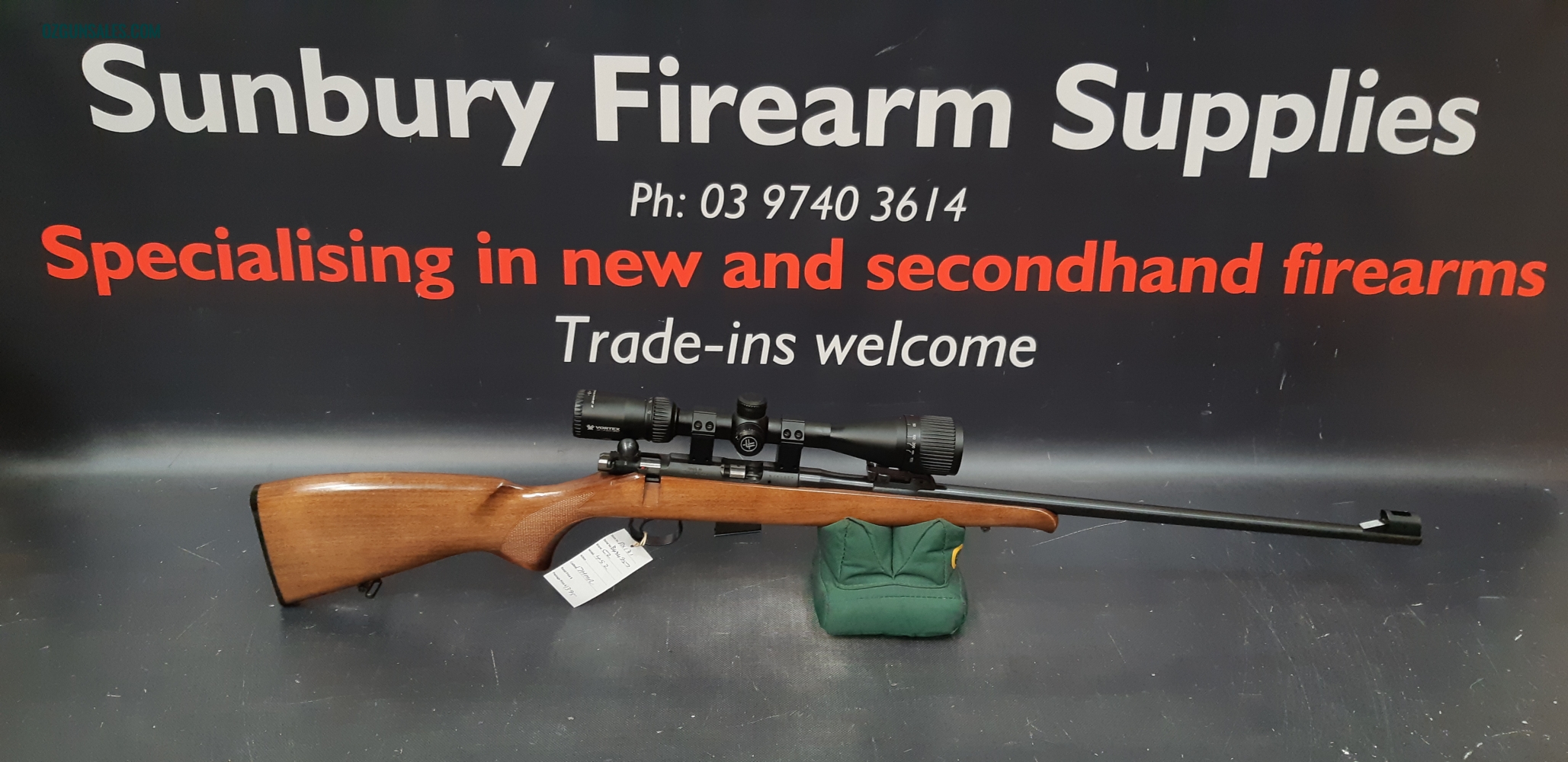 CZ 452 17HMR + Vortex 4-12x40 scope S/H AX131