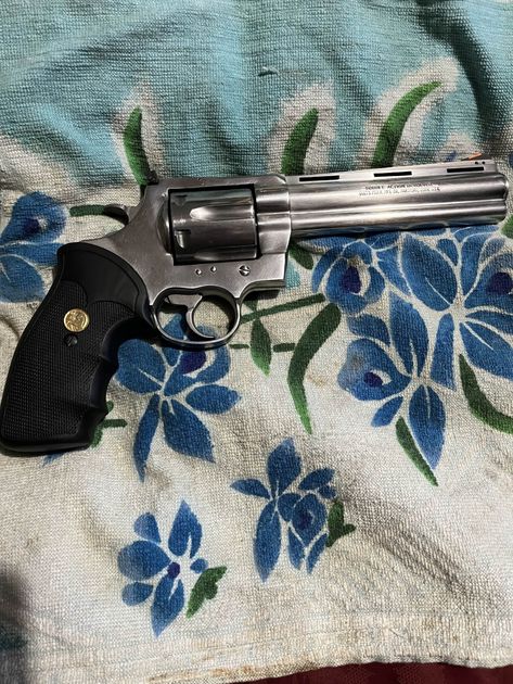 Colt anaconda 44 magnum