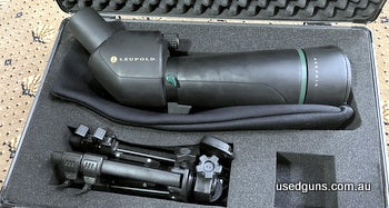 Leupold Green Ring Waterproof and long eye relief Spotting scope. 20-60x80. Comes with original carry case and mini tripod, strap and cover.