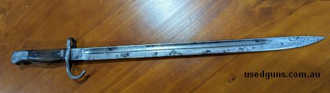 Selling my 1907 hooked quillon made by Sanderson. Year of manufacture undetermined but it was made between 1907 and 1911. Fits onto a Lee Enfield No1 Mk3 perfec
